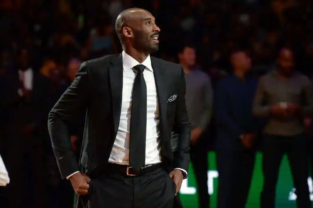 盘点科比那些年的西装造型