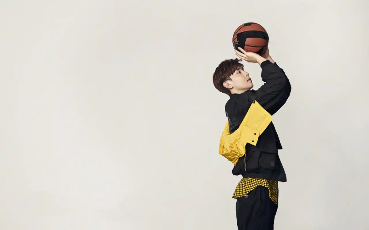 邓伦帅气写真图片桌面壁纸高清大图预览1920x1200_大陆明星下载_美桌