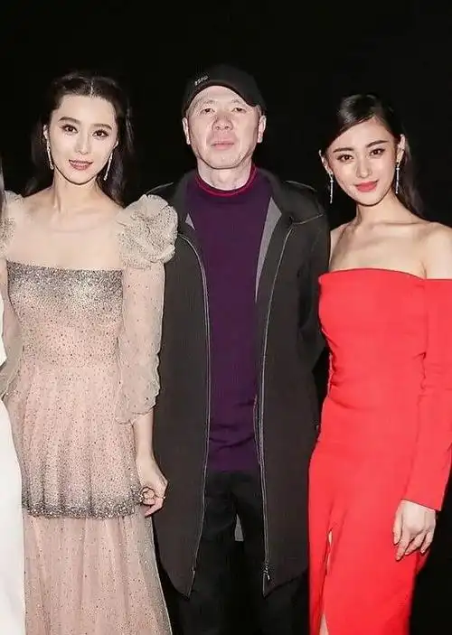 拒绝白幼瘦深扒大美人张天爱的颜值bug