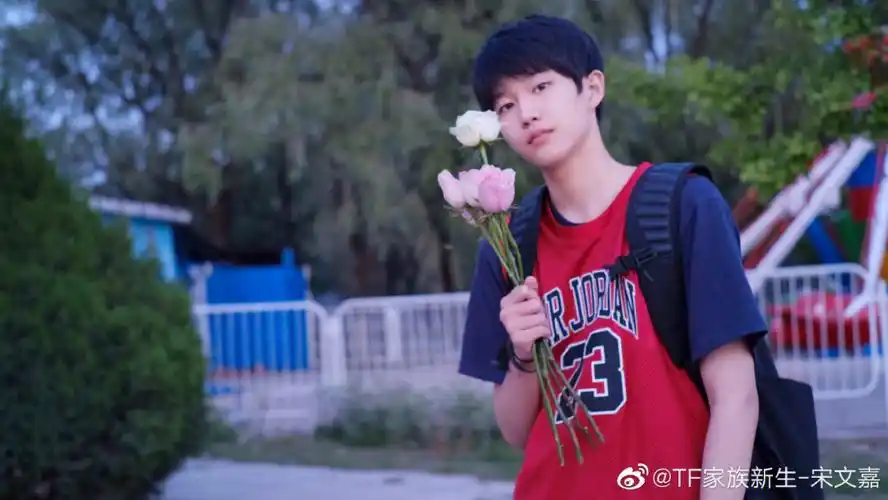 转眼就二十岁啦 祝小睡生日快乐期待不止一夏 我们很想你#宋文嘉  #tf