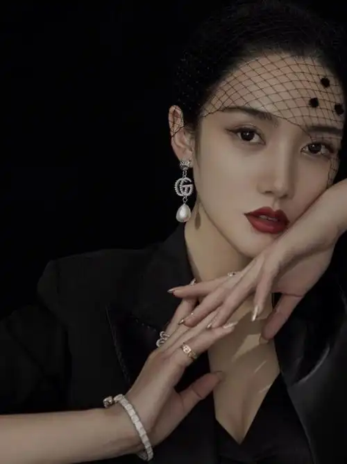 1"————普通人也能拍出高级感的杂志封面写真极简-■-高级-■-质感