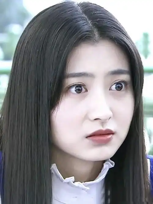 肤白貌美,衣品配不上颜值的4位女星,个个都是"丑衣服收割机"