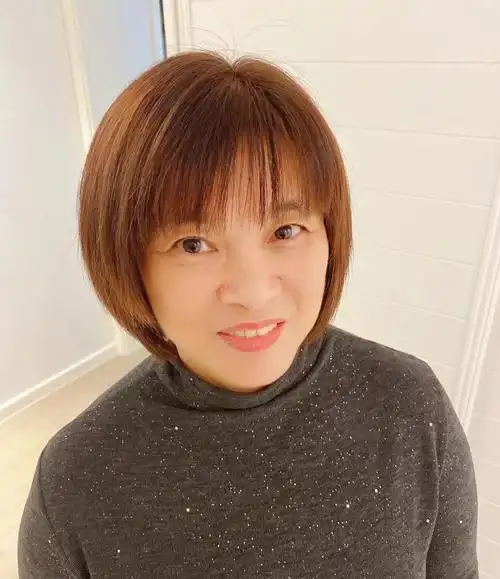 60岁今年流行发型图片,六十岁女人最佳发型图