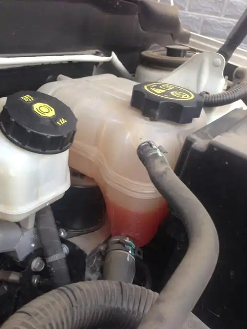 迈锐宝防冻液少了!求问贴!