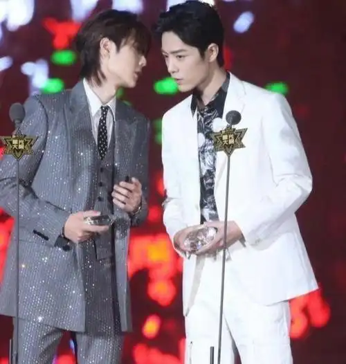 肖战忙于新戏与王一博今非昔比