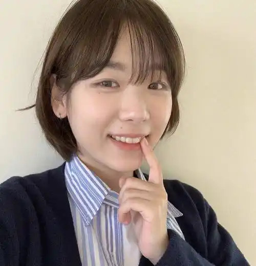 原创短发女生的日常宝藏私服休闲舒适感十足的穿搭造型可爱又甜美