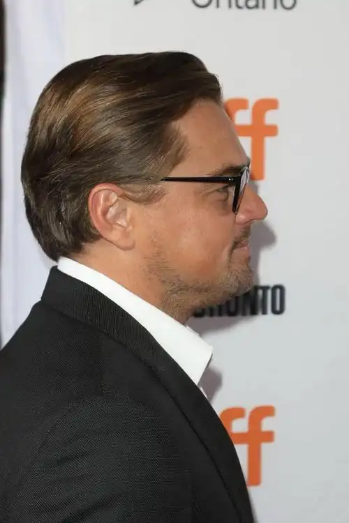 45岁小李子莱昂纳多现身活动电影已经功成名就现在只关心环保