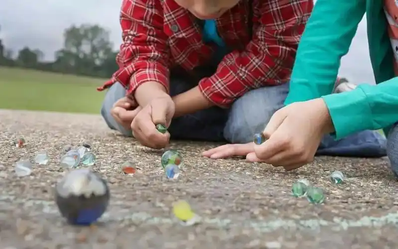 又一波童年回忆杀!据说看懂的珠海人,孩子都上小学了…_小时候