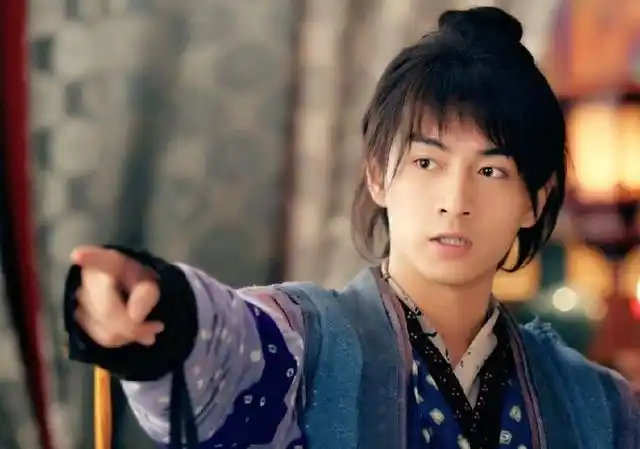 《神雕侠侣》郭靖杨蓉请不来的世外高人,杨过一张名帖就叫来了(2)_中