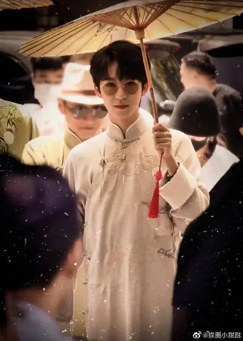 贺峻霖的古的老课##贺峻霖 十八长翎破青空