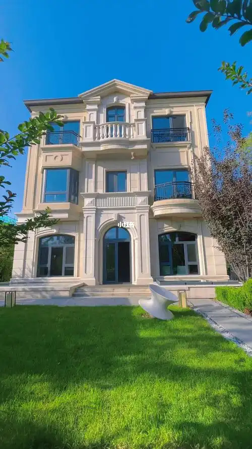 北京昌平区法式联排别墅独门独院大花园