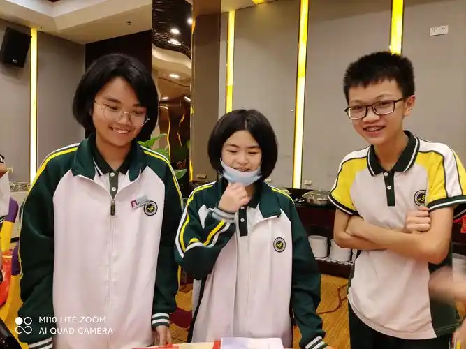 "迎中秋,庆国庆"暨年度生日会——记泉州市实验中学2022届圆梦二班