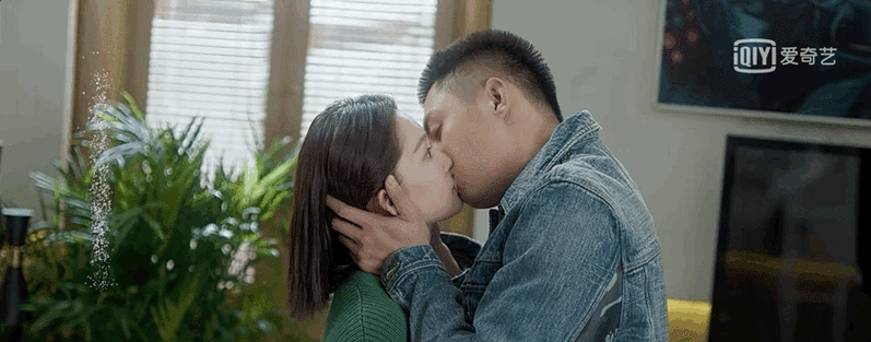 情敌包车催黄景瑜告白李沁!《爱上特种兵》为何迟迟等不来表白?