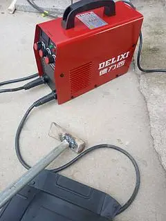 德力西家用小型220v电焊机裸机