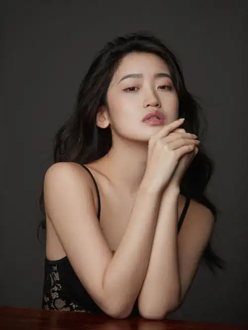 女生必拍写真我自风情万种与世无争