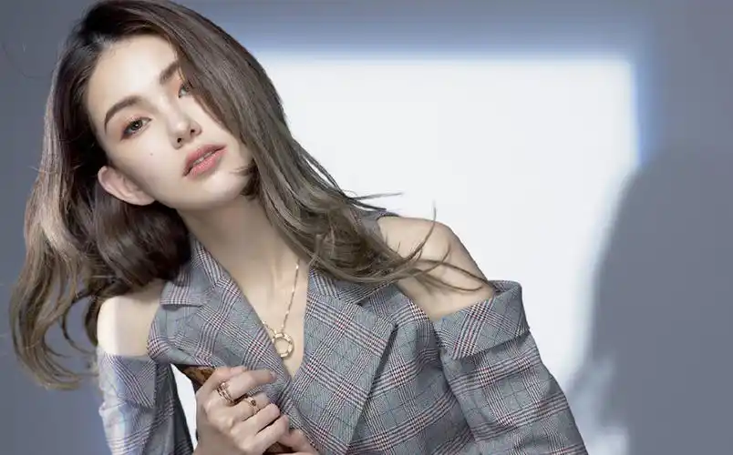 简介:昆凌优雅性感写真图片,分享一组昆凌图片给大家,图中的明星图片