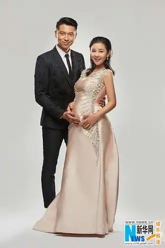 王雷,李小萌封面大片曝光 幸福甜蜜迎接新生命