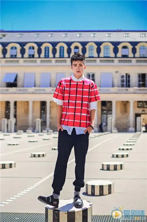 曾舜晞冬日暖男写真 曾舜晞图片写真-明星库 | 天天影视网