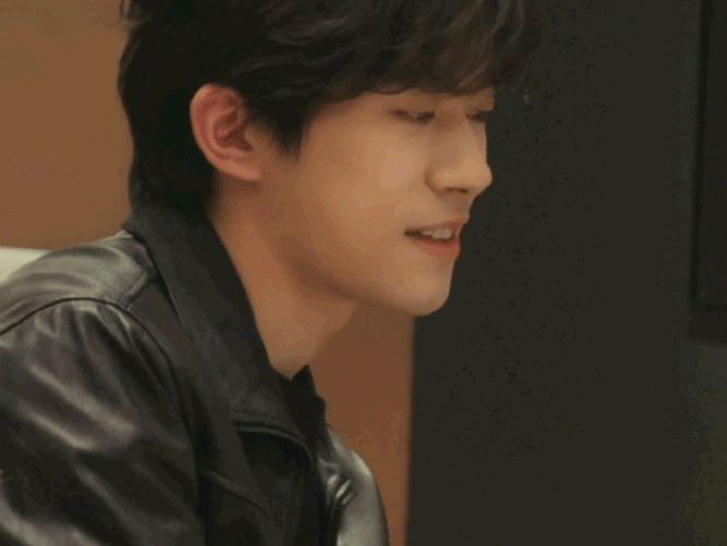 陈冲谈与易烊千玺合作感受