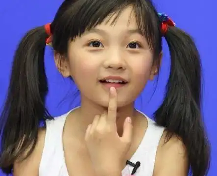 曾灵气十足的童星林妙可,近照曝光后:和小时候差距一目了然