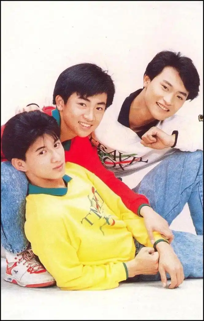 小虎队坚持了9年,如今苏有朋吴奇隆发展很好,只有陈志朋一直重走