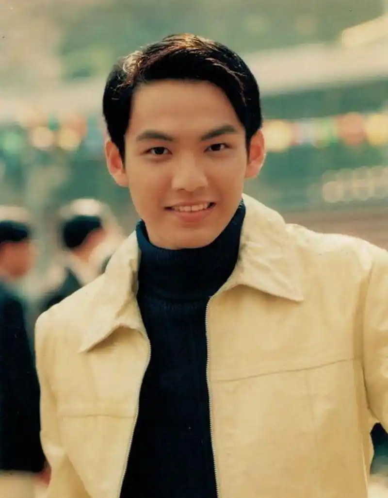 钟汉良各个年龄段的照片,来看看哪张照片迷住了你?