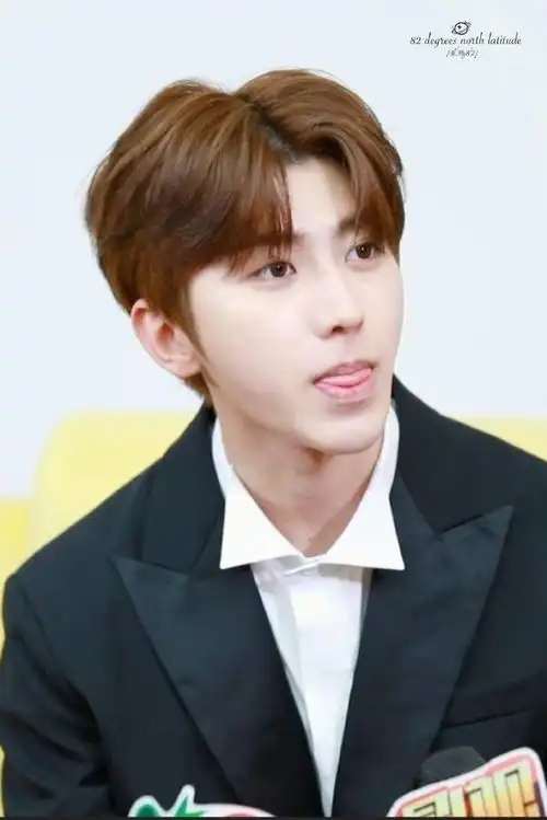 d    @蔡徐坤98    ミ☆可爱焦糖小布丁困困6862796862