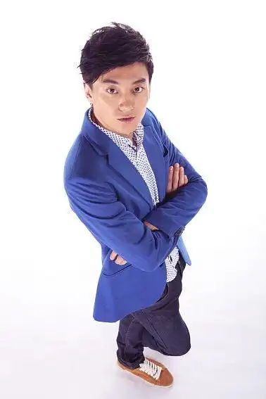 陈月末为《饭局》献初吻 龙年爱恋也疯狂(图)