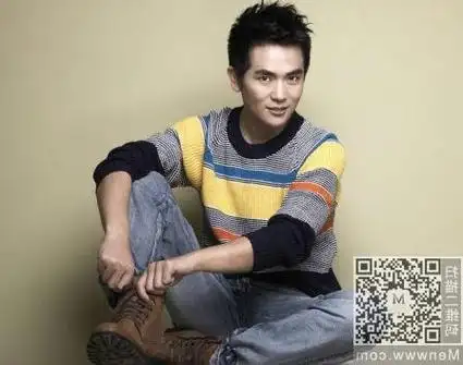 陈思斯老公张晓龙 陈思斯老公是谁 张晓龙陈思斯结婚照曝光 / 比乐族