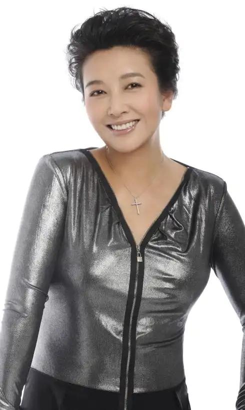 p>江珊,1967年12月22日出生于江苏省镇江市,中国内地女演员,歌手