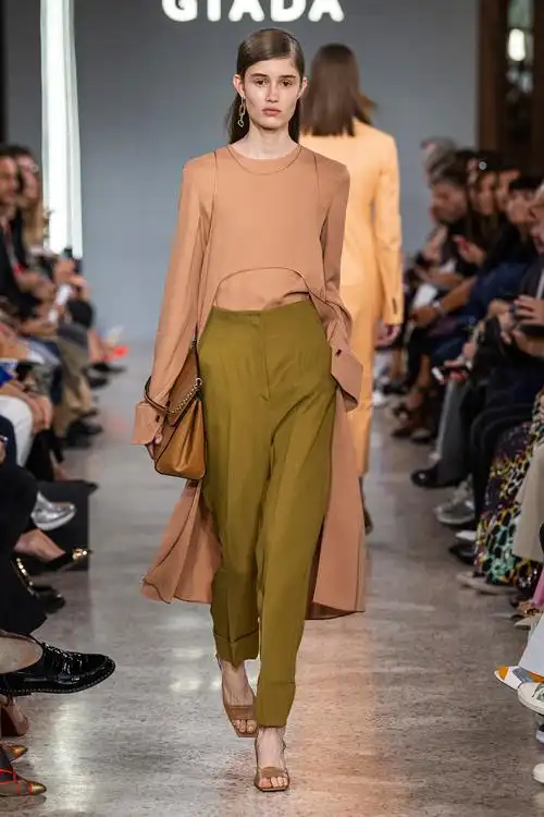 时装发布 发布会类型 成衣 秀场 品牌 时装周 米兰 女装 意大利 欧美