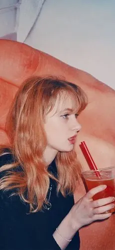 收图复古港味美女壁纸来咯