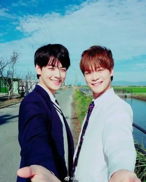 车银优紧急回国#据韩媒车银优听到文彬离世的噩耗后,第一时间紧急