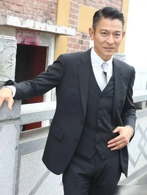 原创刘德华成了爷爷?岳云鹏徒弟发博引热议,只怪德云社规矩太重