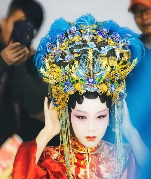 盘点李玉刚:草根的逆袭之路,凭借《新贵妃醉酒》直接一曲成名!