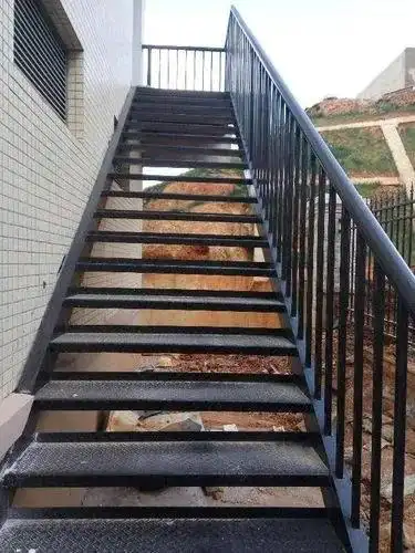 室外钢结构栏杆扶手安全美观两手抓_湖南浦林防护设施有限公司