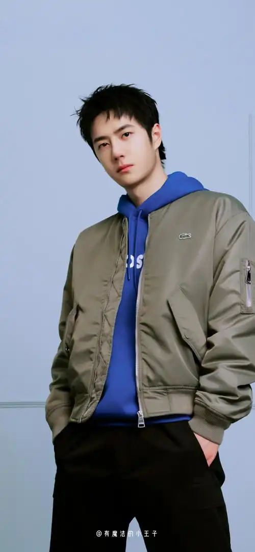 王一博优质壁纸超话#王一博#👕    坚定    👕( 10月商务  日常)