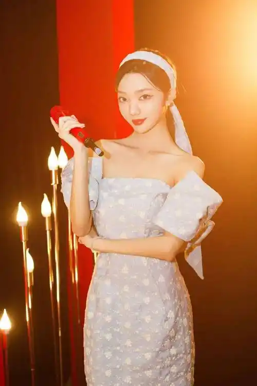 李紫婷广州演唱会