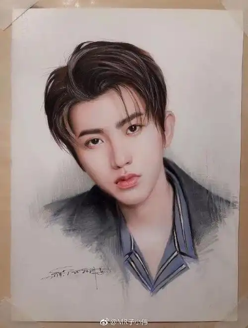 ▼蔡徐坤▼还有胡歌除了上面的王俊凯他笔下手绘的明星众多又是别人的