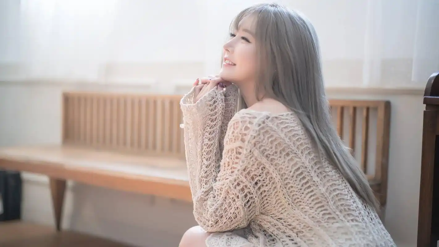 可爱 美女壁纸【5】壁纸是一款电脑壁纸,属于