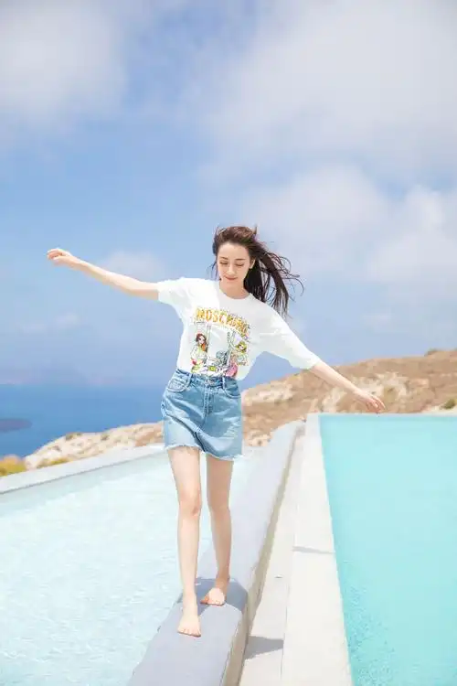 迪丽热巴 慢游全世界