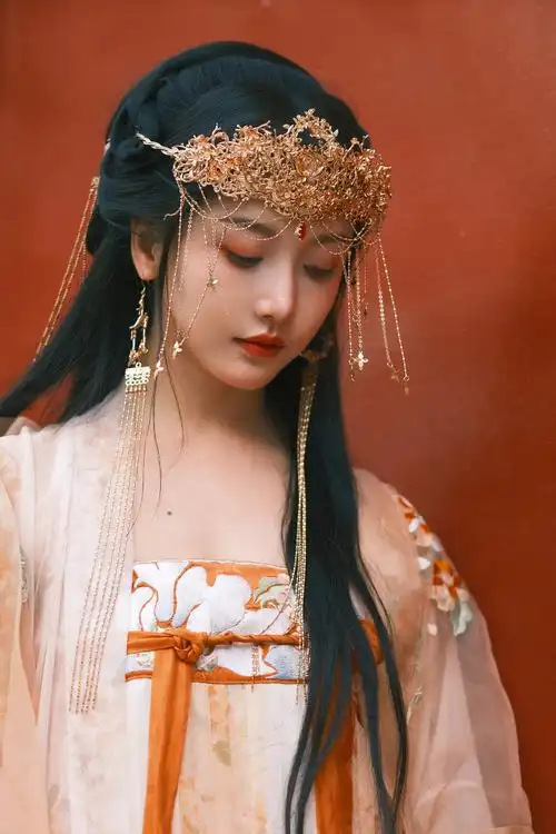 姜贞羽新写真我能脑补一部剧##姜贞羽新古风大片破碎感