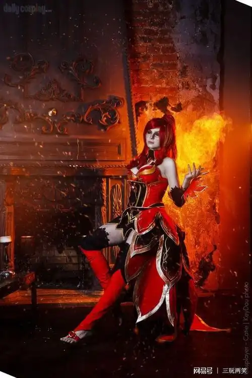 dota2痛苦女王cos专业级水准俄罗斯美女将无法超越