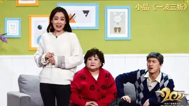 新年快乐 写美篇最令我印象深刻的还是贾玲演的小品《一波三折》一次
