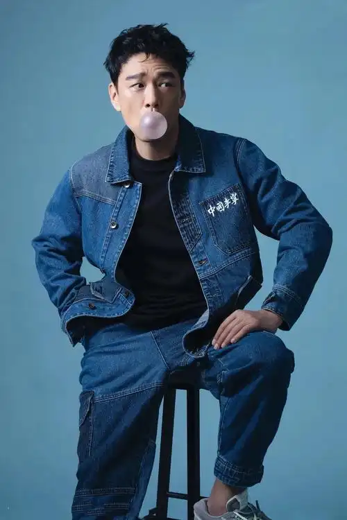 王耀庆又搞怪,舞蹈展示5g到2g各网速,被演戏耽误的喜剧人_效果