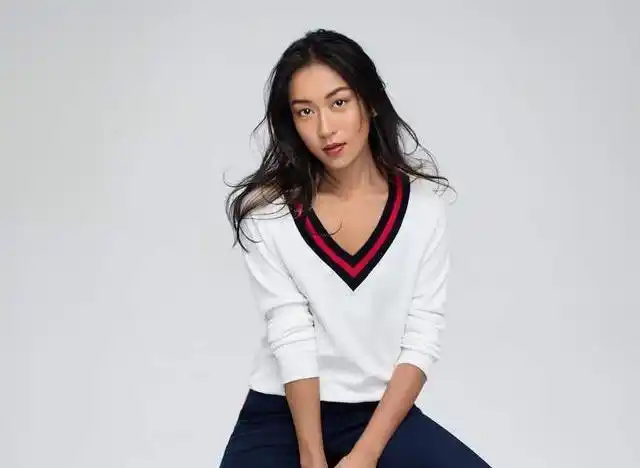 有种"整容"叫吉克隽逸卸完妆,素颜照曝光后,网友:为啥要扮黑?