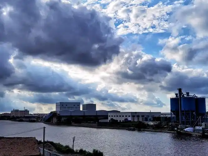 云朵收集者变化多端的云朵