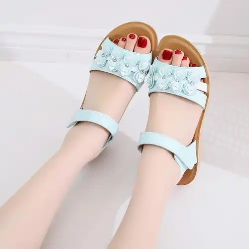 10女童运动凉鞋12夏季新款13防滑学生软底平底渡假凉鞋女9-15岁