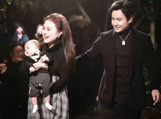 曝沈腾王琦婚姻! 化妆师称沈腾病情恶化恐退圈,王琦选择分手!