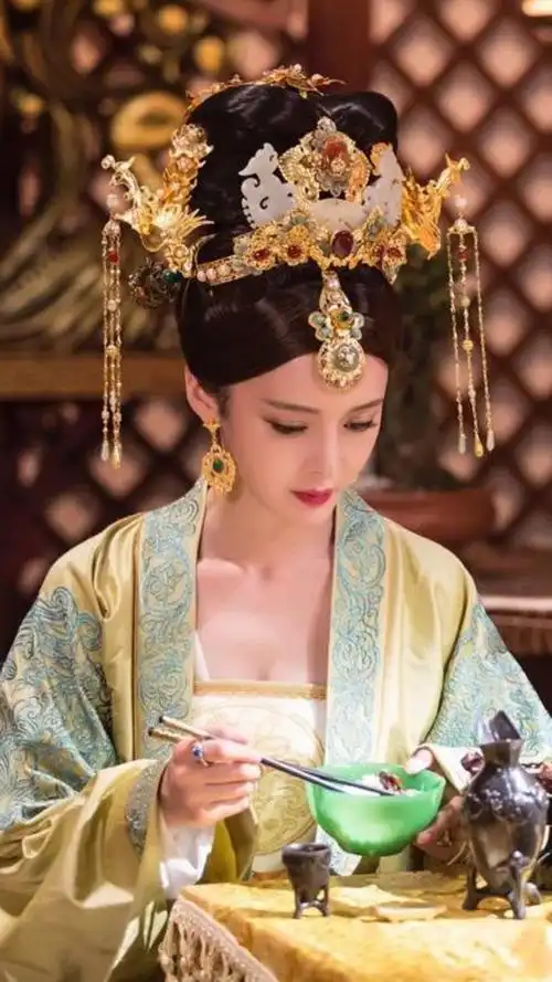 孤芳不自赏-燕皇后-王瑞子饰